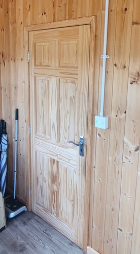 Redwood internal solid door